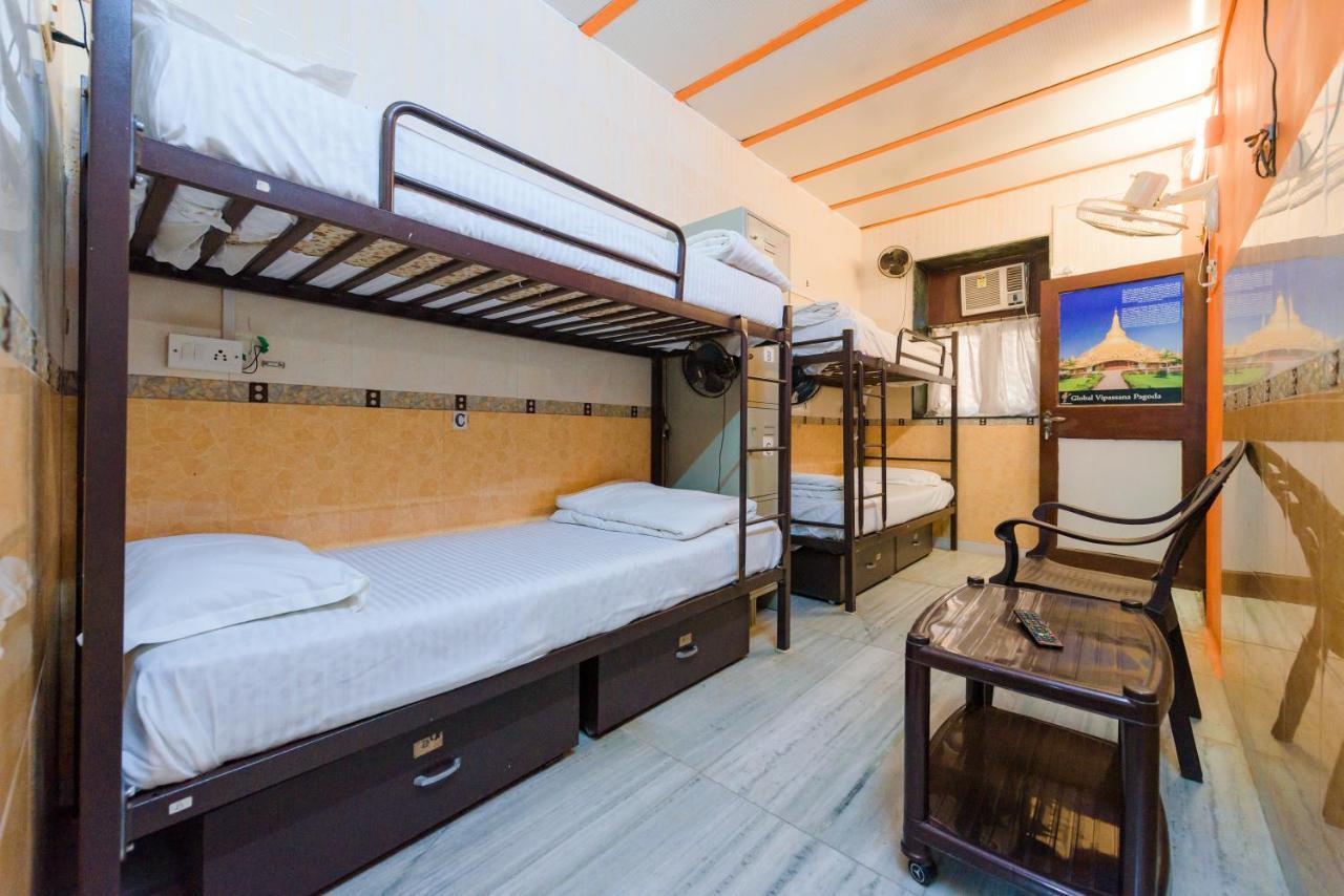 Traveller'S Inn Hotel - Fort Mumbai  Buitenkant foto