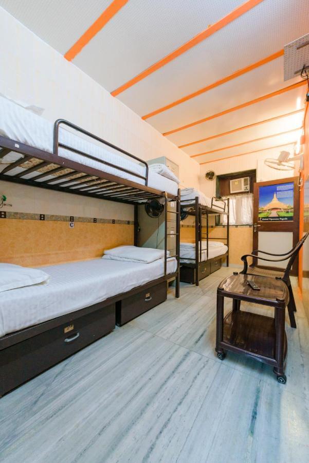 Traveller'S Inn Hotel - Fort Mumbai  Buitenkant foto