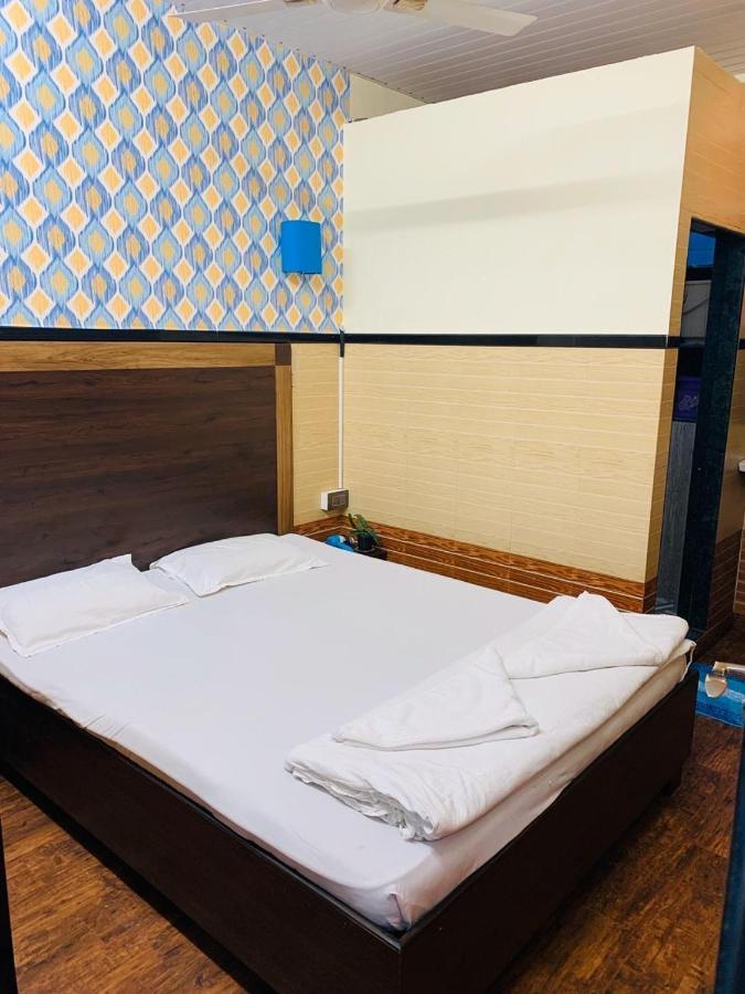 Traveller'S Inn Hotel - Fort Mumbai  Buitenkant foto